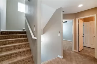 Photo #5: 2058543 Listing 