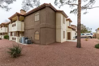 Photo #1: 2058632 Listing 