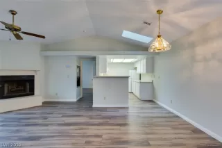 Photo #4: 2058632 Listing 