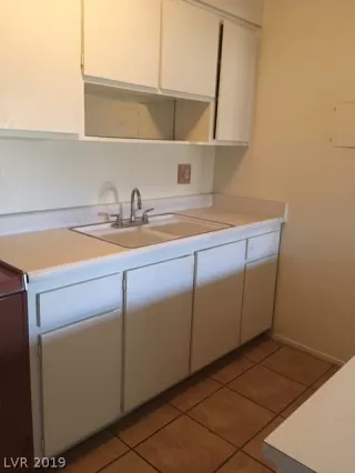Photo #3: 2058743 Listing 