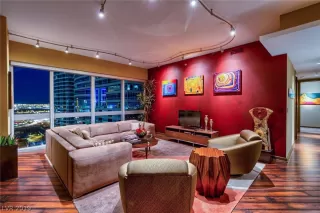 Photo #4: 2058776 Listing 