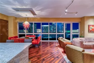 Photo #6: 2058776 Listing 