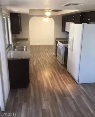 Photo #2: 2058814 Listing 