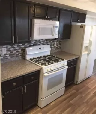 Photo #4: 2058814 Listing 