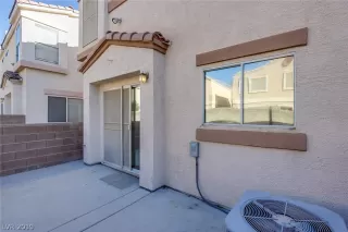 Photo #5: 2058949 Listing 