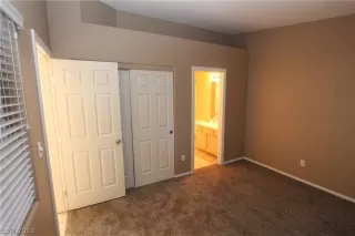 Photo #3: 2058975 Listing 