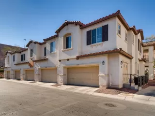 Photo #1: 2058998 Listing