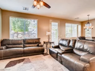 Photo #5: 2058998 Listing