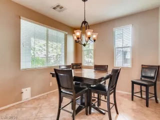 Photo #6: 2058998 Listing