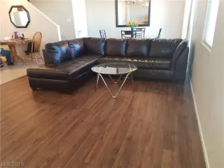 Photo #3: 2059109 Listing