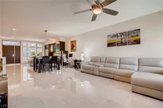 Photo #4: 2059139 Listing