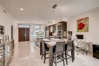 Photo #6: 2059139 Listing