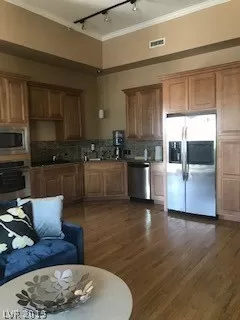 Photo #1: 2059145 Listing 