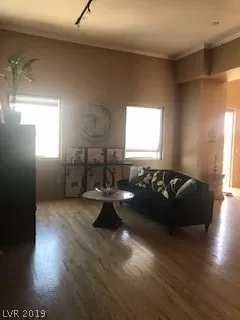 Photo #6: 2059145 Listing 