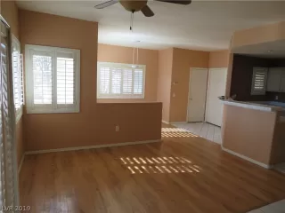 Photo #1: 2059156 Listing 