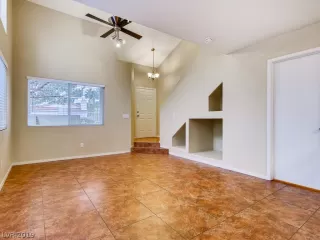 Photo #1: 2059174 Listing 