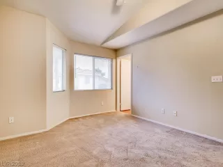 Photo #5: 2059174 Listing 