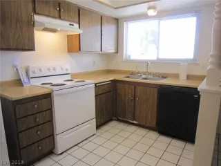 Photo #6: 2059232 Listing 