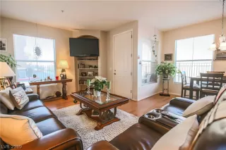 Photo #4: 2059242 Listing 