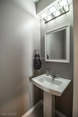 Photo #3: 2059282 Listing 