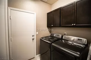 Photo #5: 2059282 Listing 