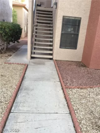 Photo #1: 2059292 Listing 