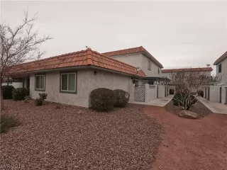 Photo #3: 2059327 Listing