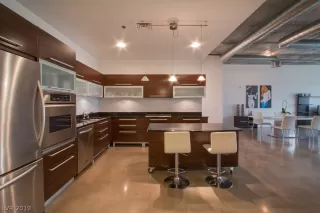 Photo #5: 2059495 Listing 