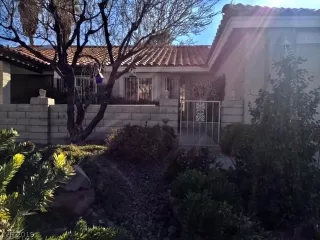 Photo #2: 2059511 Listing