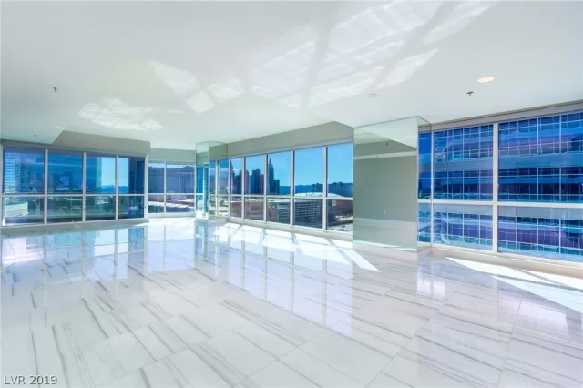 MLS: 2059519 Condo For Sale