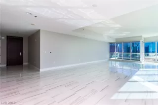 Photo #4: 2059519 Listing