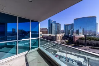 Photo #5: 2059519 Listing