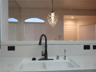 Photo #3: 2059571 Listing 