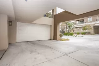 Photo #1: 2059671 Listing