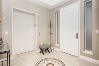 Photo #5: 2059671 Listing