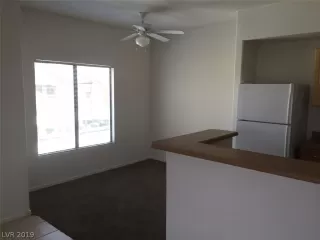 Photo #5: 2059691 Listing 