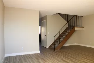 Photo #1: 2059727 Listing 