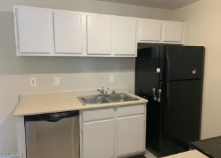 Photo #5: 2059737 Listing 