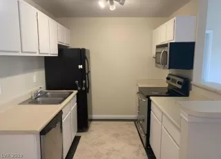 Photo #6: 2059737 Listing 