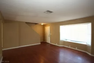 Photo #2: 2059750 Listing 