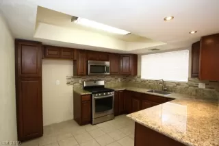 Photo #5: 2059750 Listing 