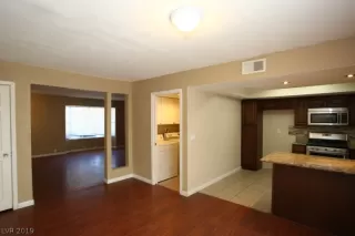 Photo #6: 2059750 Listing 