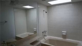 Photo #6: 2059754 Listing