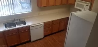 Photo #4: 2059817 Listing 