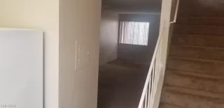 Photo #5: 2059817 Listing 