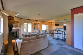 Photo #5: 2059822 Listing