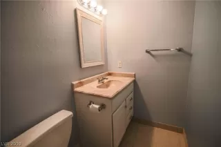 Photo #6: 2059869 Listing 