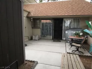 Photo #3: 2059897 Listing