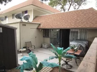 Photo #4: 2059897 Listing