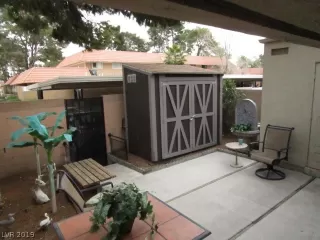 Photo #5: 2059897 Listing